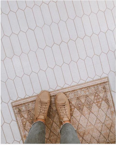 Easy DIY: Painting Bathroom Tile Stencils