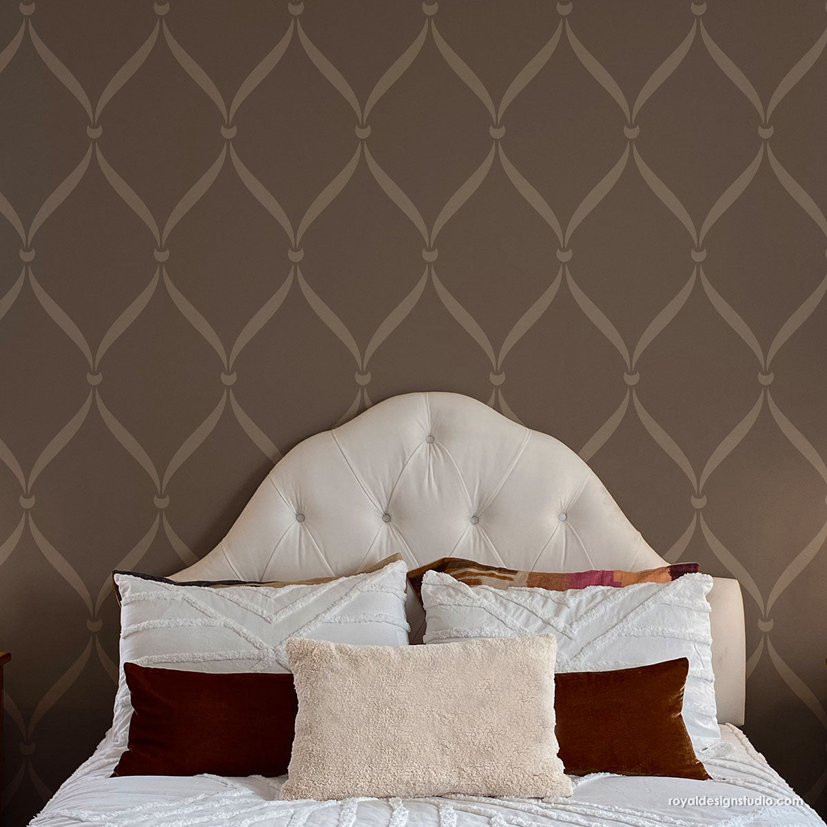 Upscaled Ribbon Lattice Wall Stencil