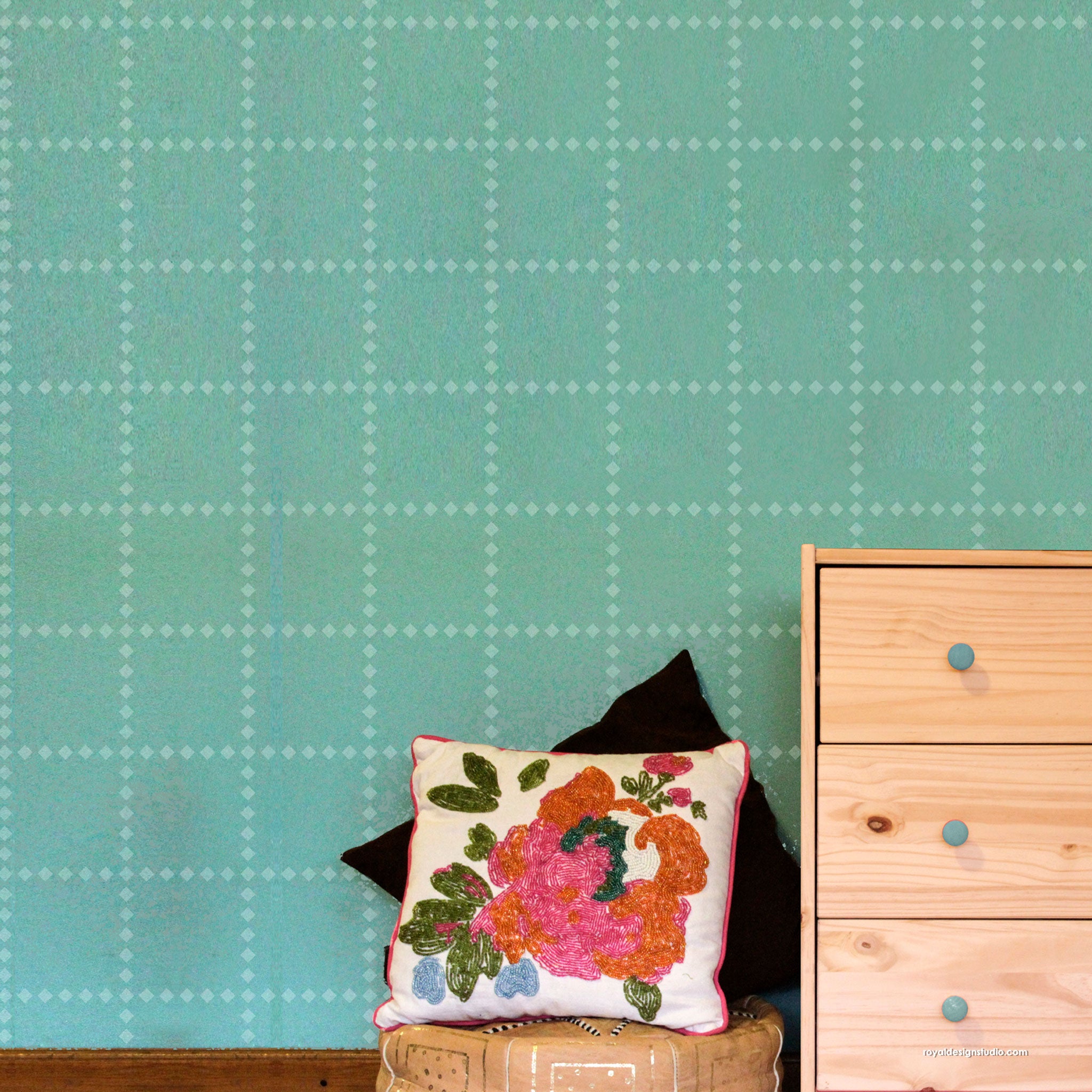 Check wall stencil pattern painted wallpaper look