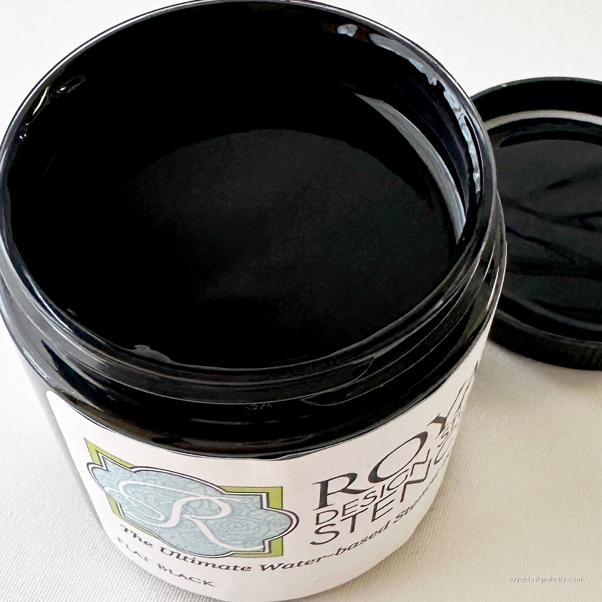 Flat Black Stencil Creme
