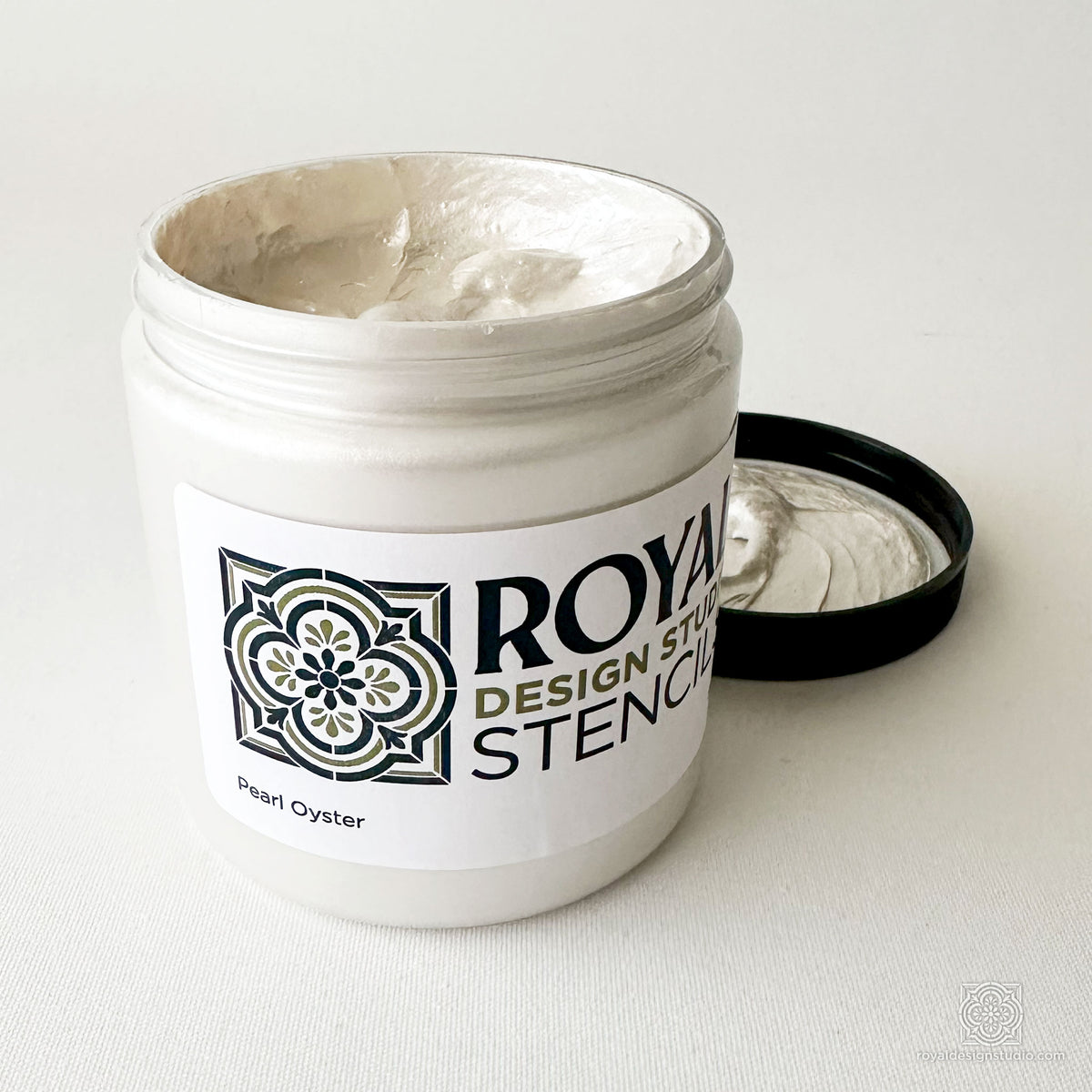 Pearl Oyster Stencil Creme