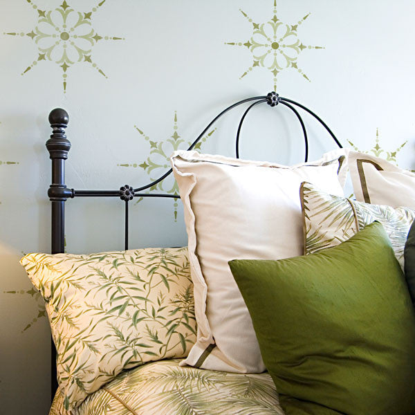 Wall Art Stargazer Medallion Stencil - Royal Design Studio Stencil - www.royaldesignstudio.com