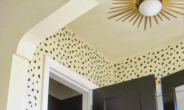 A Chic and Welcoming Stenciled Foyer Entry