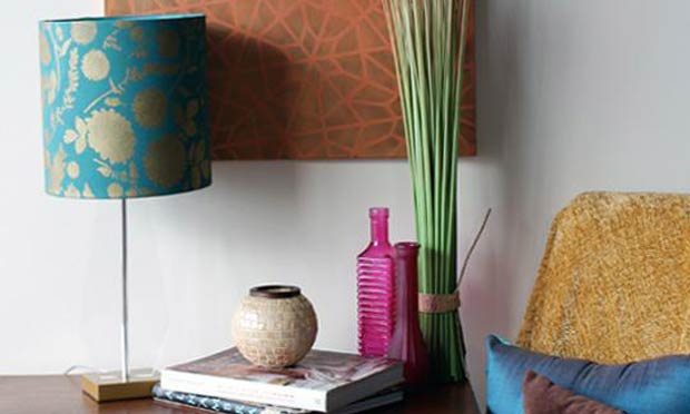 Stencil How-To: Stenciling a Lampshade