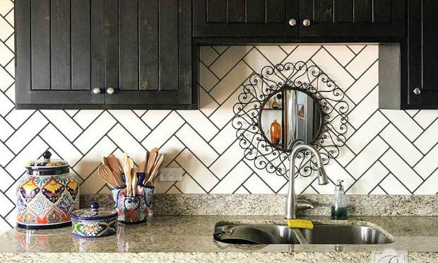 DIY Idea: Stencil a Faux Brick Wall or Subway Tiles