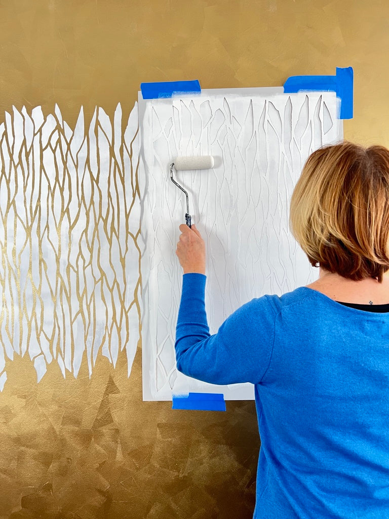Stencil a Marble Texture Wallpaper Finish with Matte + Metallic Paint