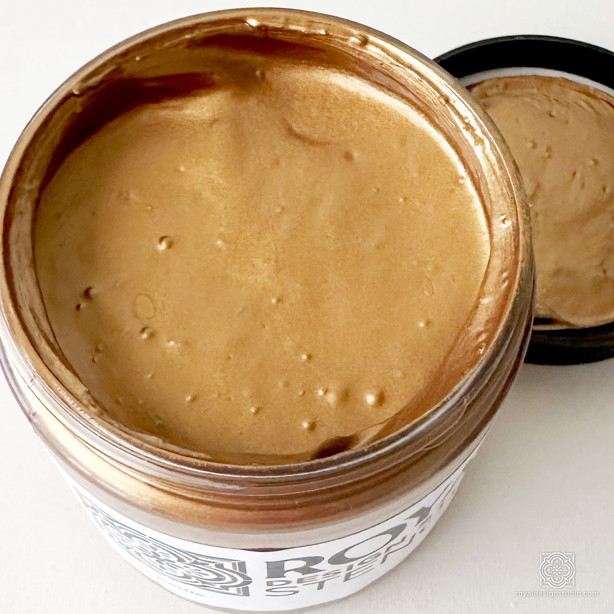 Copper Kettle Stencil Creme