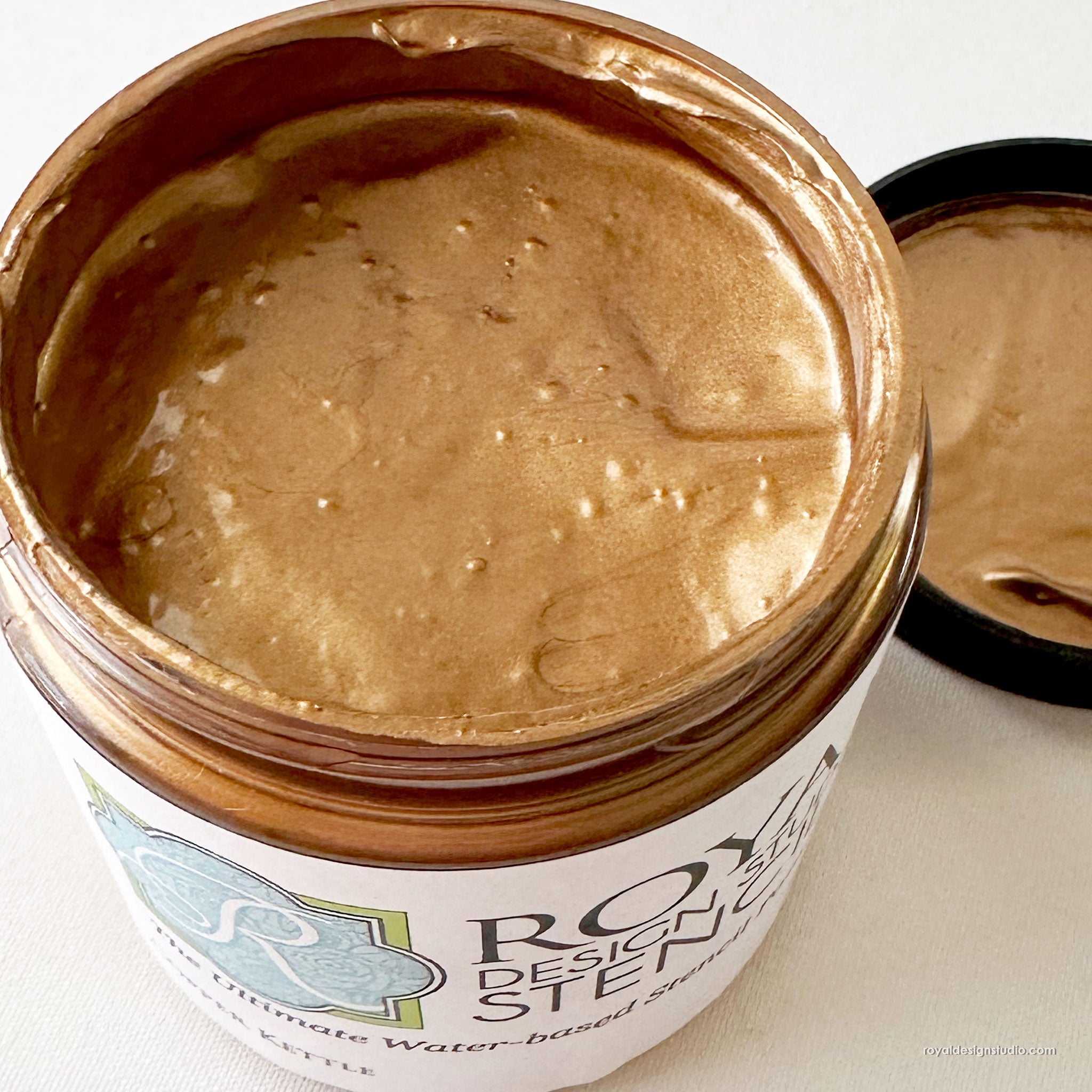 Copper Kettle Stencil Creme