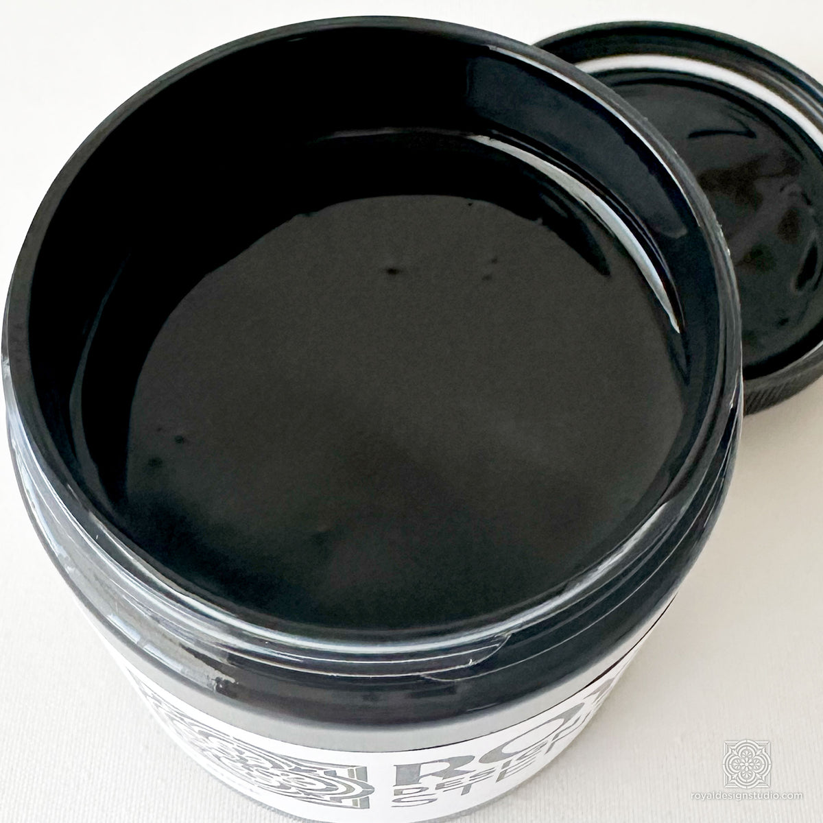 Flat Black Stencil Creme