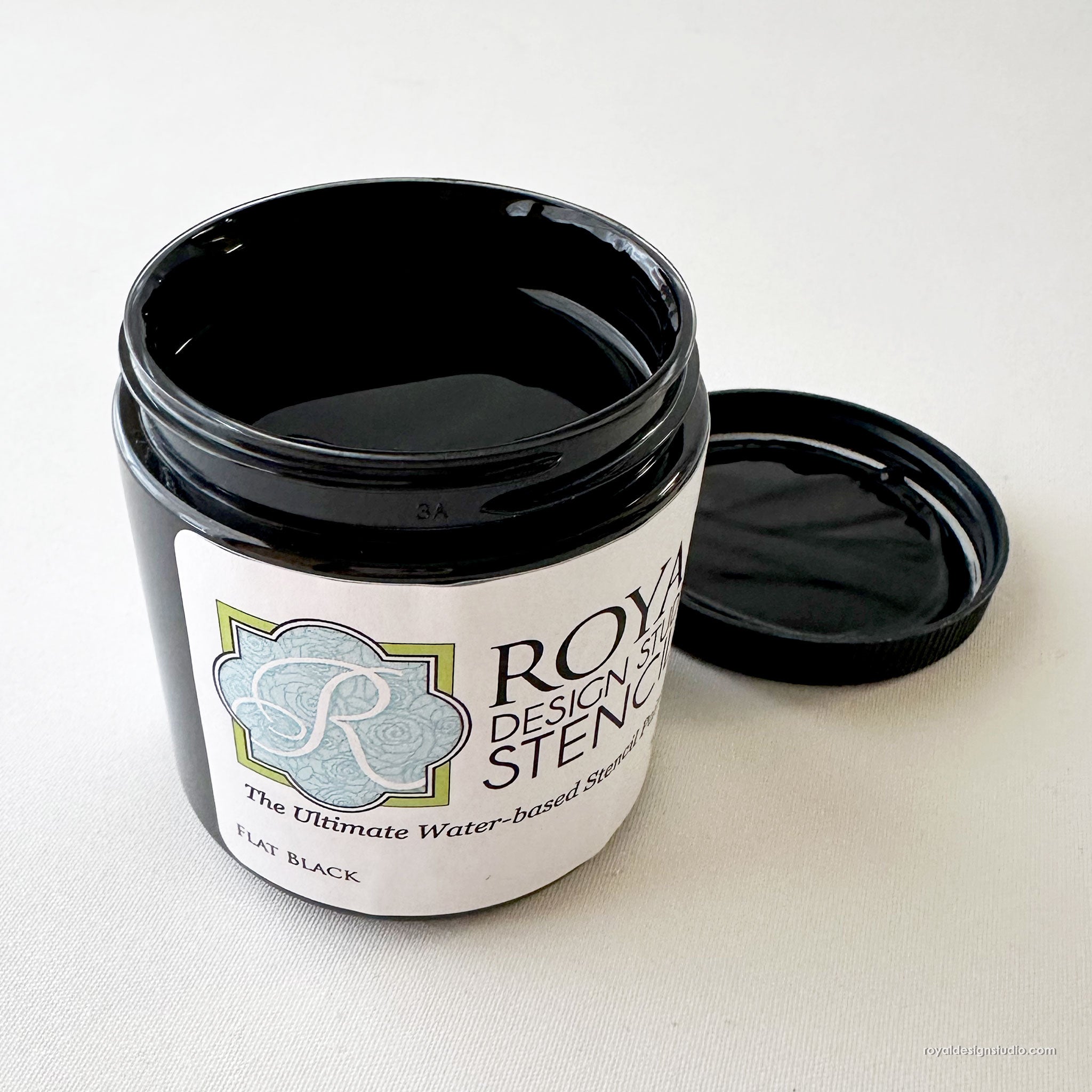 Flat Black Stencil Creme