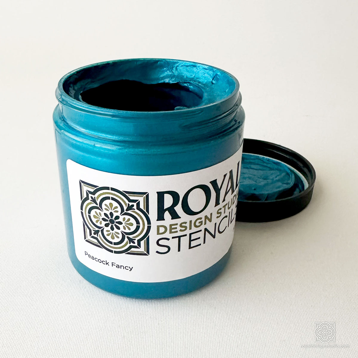 Peacock Fancy Stencil Creme