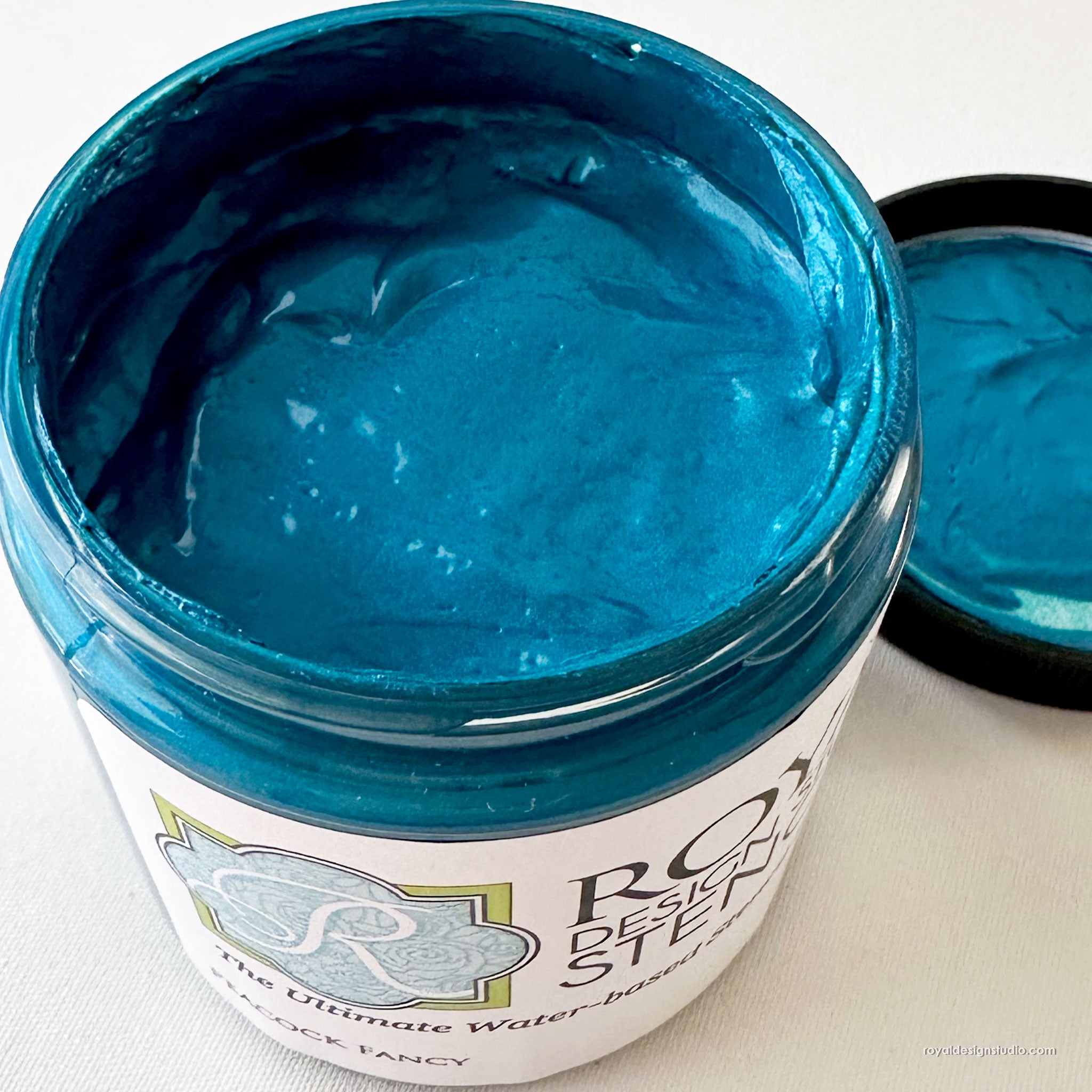 Peacock Fancy Stencil Creme