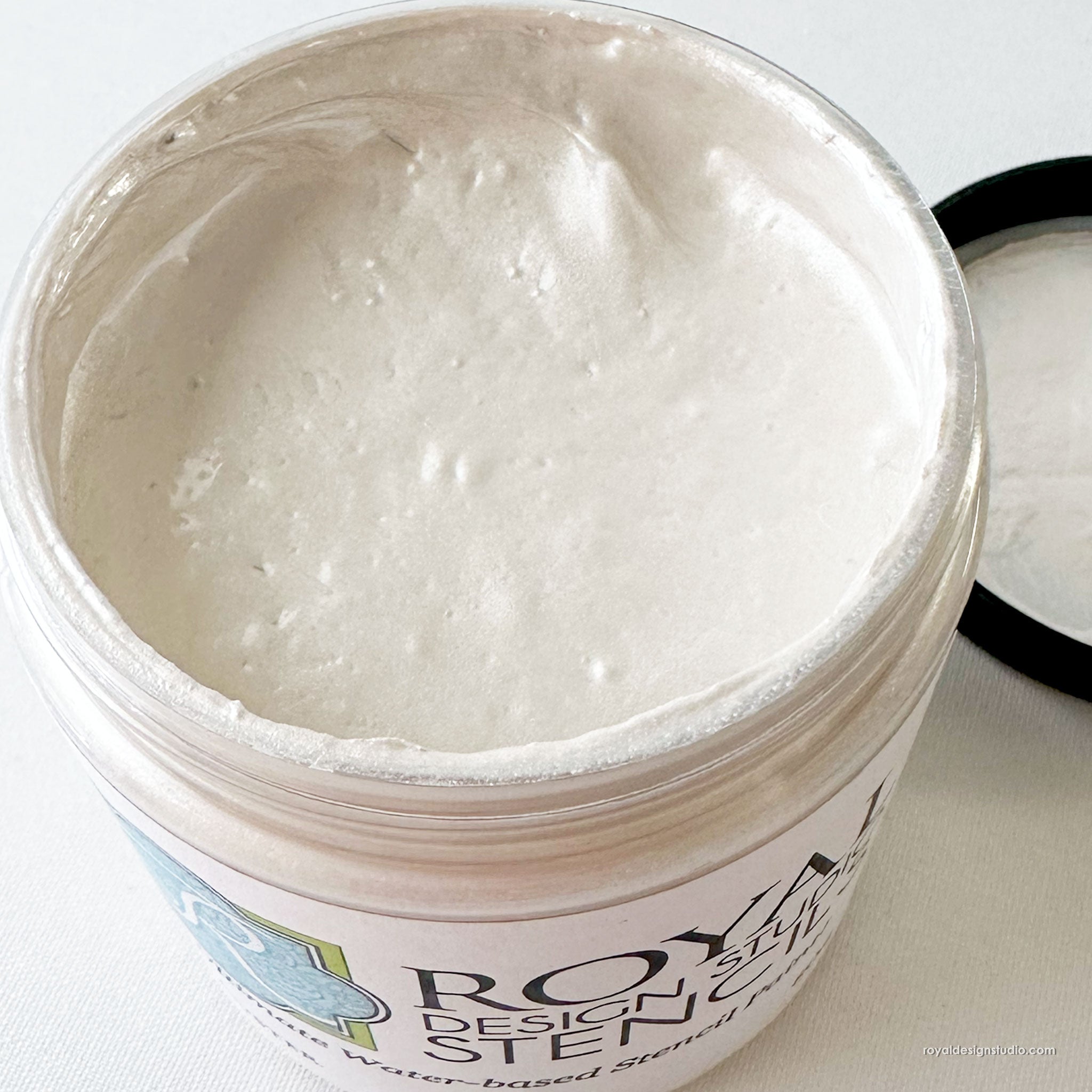 Pearl Oyster Stencil Creme