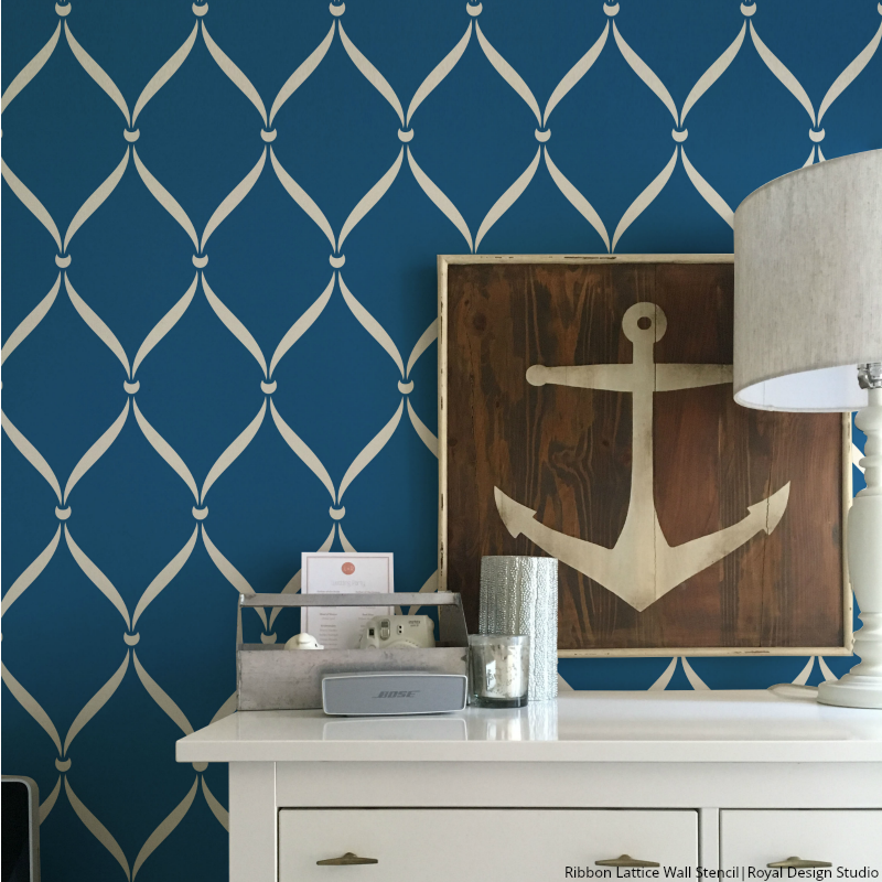 Ribbon Lattice Wall Stencil